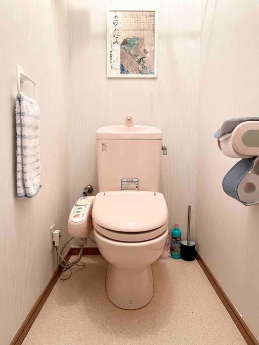 Ferienwohnung 鶴橋駅徒歩2分 トイレ浴室複数あり3階建て一軒家車庫付き Ōsaka Exterior foto