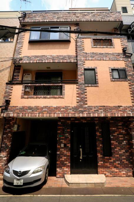 Ferienwohnung 鶴橋駅徒歩2分 トイレ浴室複数あり3階建て一軒家車庫付き Ōsaka Exterior foto